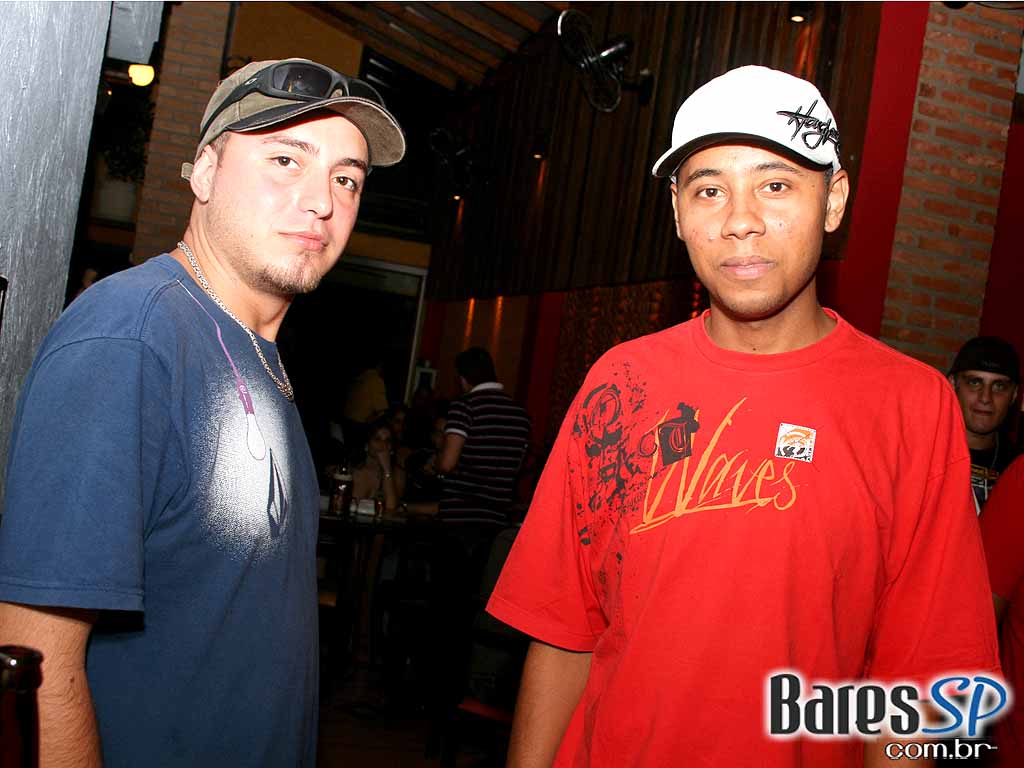 Happy Hour no Caetano' s Happy Hour no Caetano' s