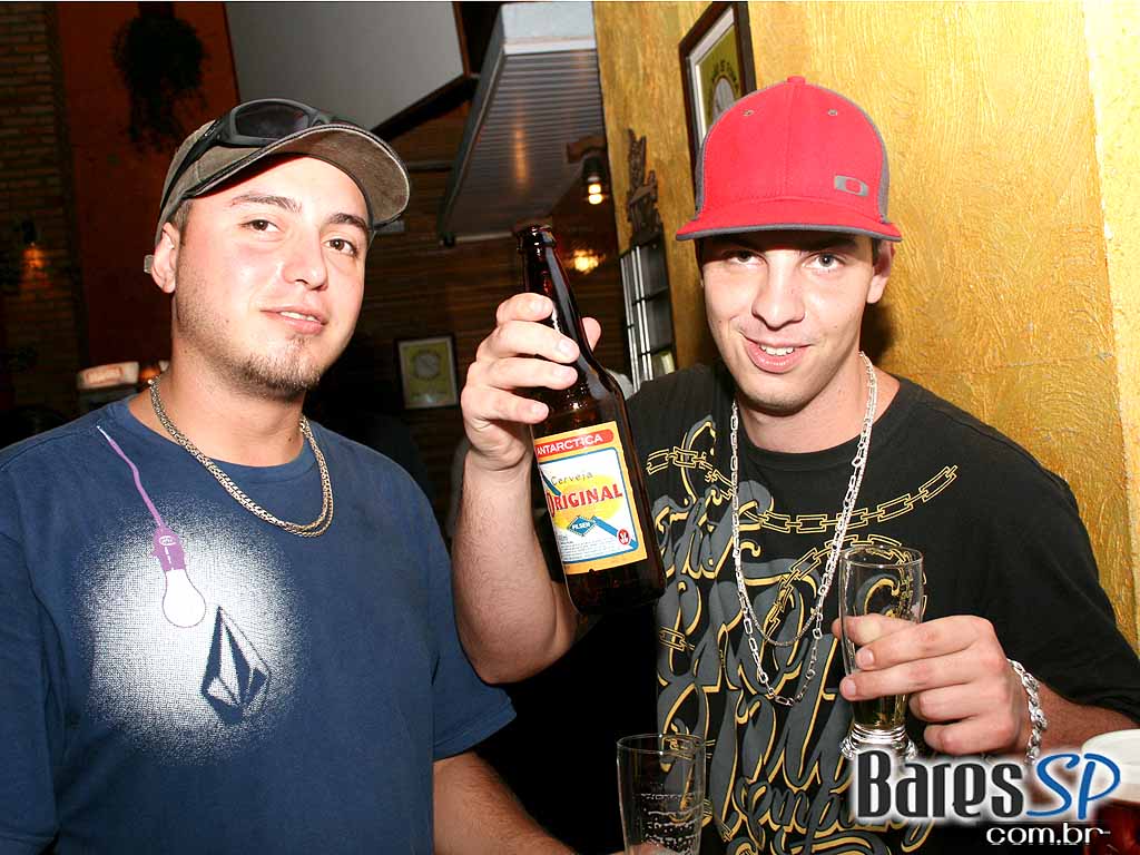 Happy Hour no Caetano' s Happy Hour no Caetano' s