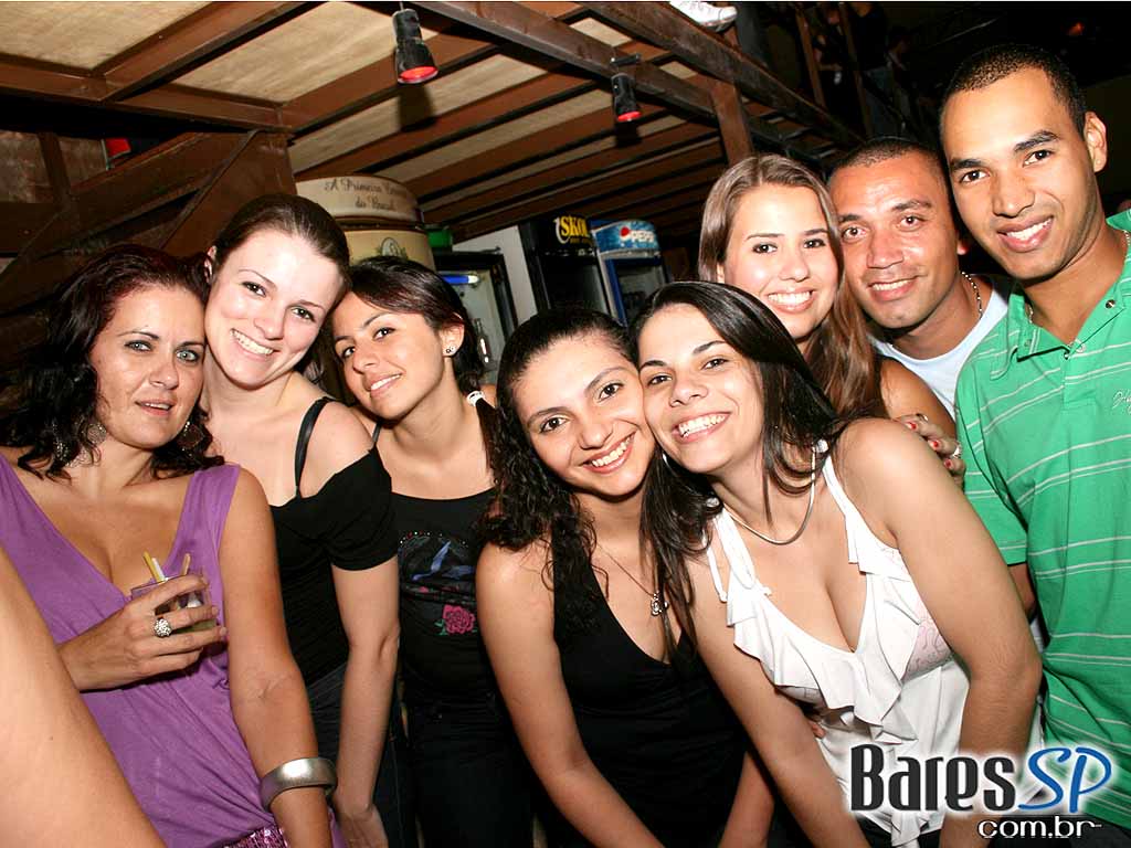 Comece o fim de semana no Café Aurora Comece o fim de semana no Café Aurora