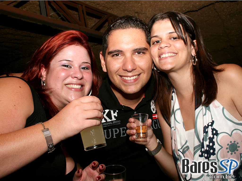 Comece o fim de semana no Café Aurora Comece o fim de semana no Café Aurora