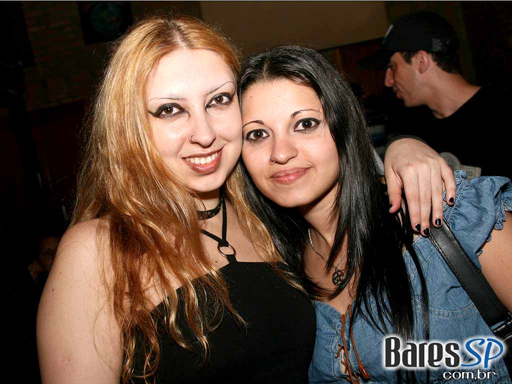 Comece o fim de semana no Café Aurora Comece o fim de semana no Café Aurora