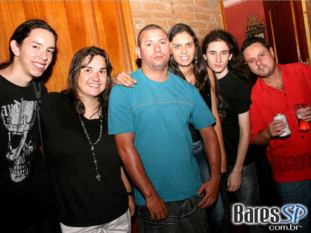 Comece o fim de semana no Café Aurora Comece o fim de semana no Café Aurora