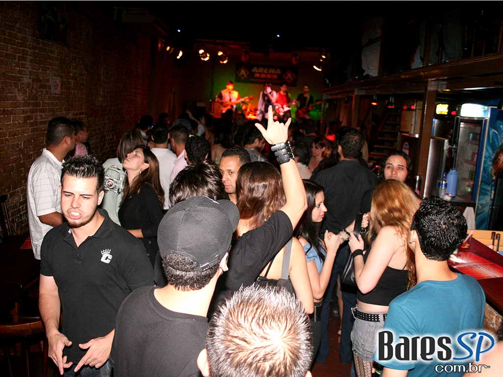 Comece o fim de semana no Café Aurora Comece o fim de semana no Café Aurora