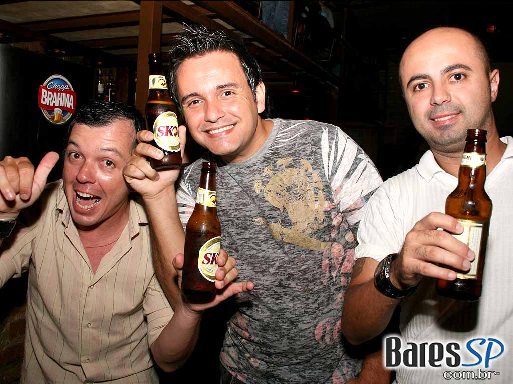 Comece o fim de semana no Café Aurora Comece o fim de semana no Café Aurora