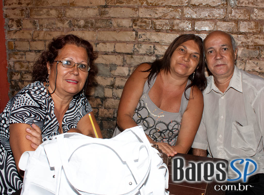 Gregos e Troianos, Sismika, Não Concordo no Café Aurora Gregos e Troianos, Sismika, Não Concordo no Café Aurora