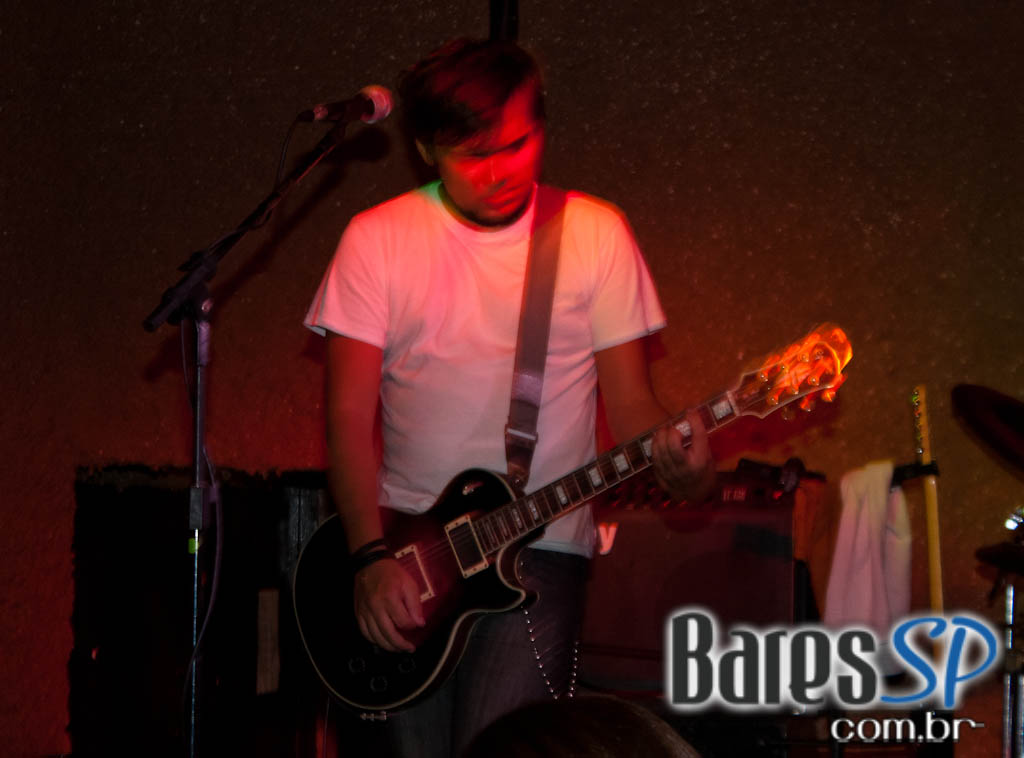 Gregos e Troianos, Sismika, Não Concordo no Café Aurora Gregos e Troianos, Sismika, Não Concordo no Café Aurora