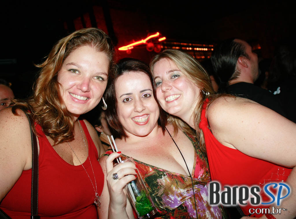 Banda Almanak se apresenta no Café Piu Piu, na Bela Vista Banda Almanak se apresenta no Café Piu Piu, na Bela Vista