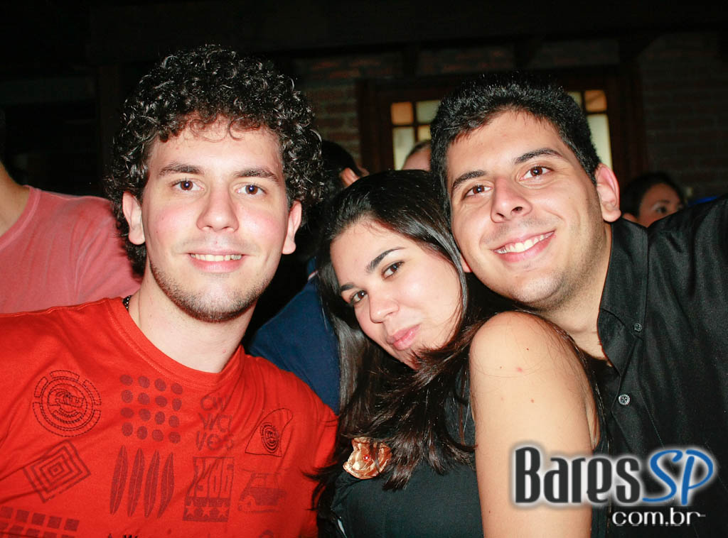 Banda Almanak se apresenta no Café Piu Piu, na Bela Vista Banda Almanak se apresenta no Café Piu Piu, na Bela Vista