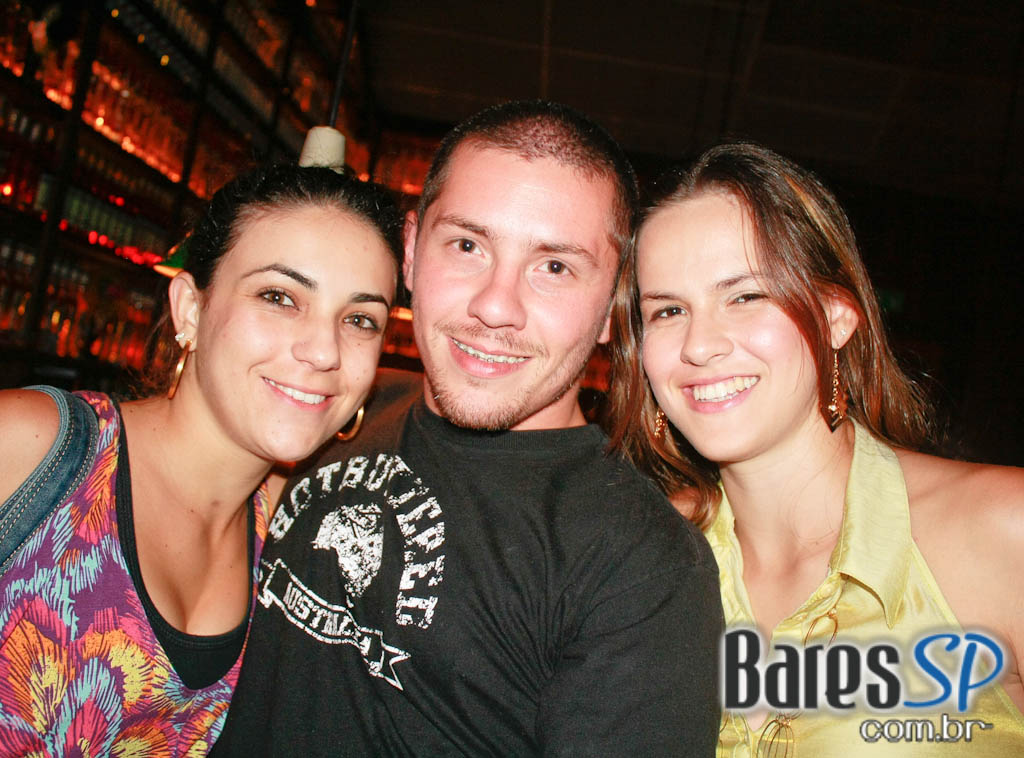 Banda Almanak se apresenta no Café Piu Piu, na Bela Vista Banda Almanak se apresenta no Café Piu Piu, na Bela Vista