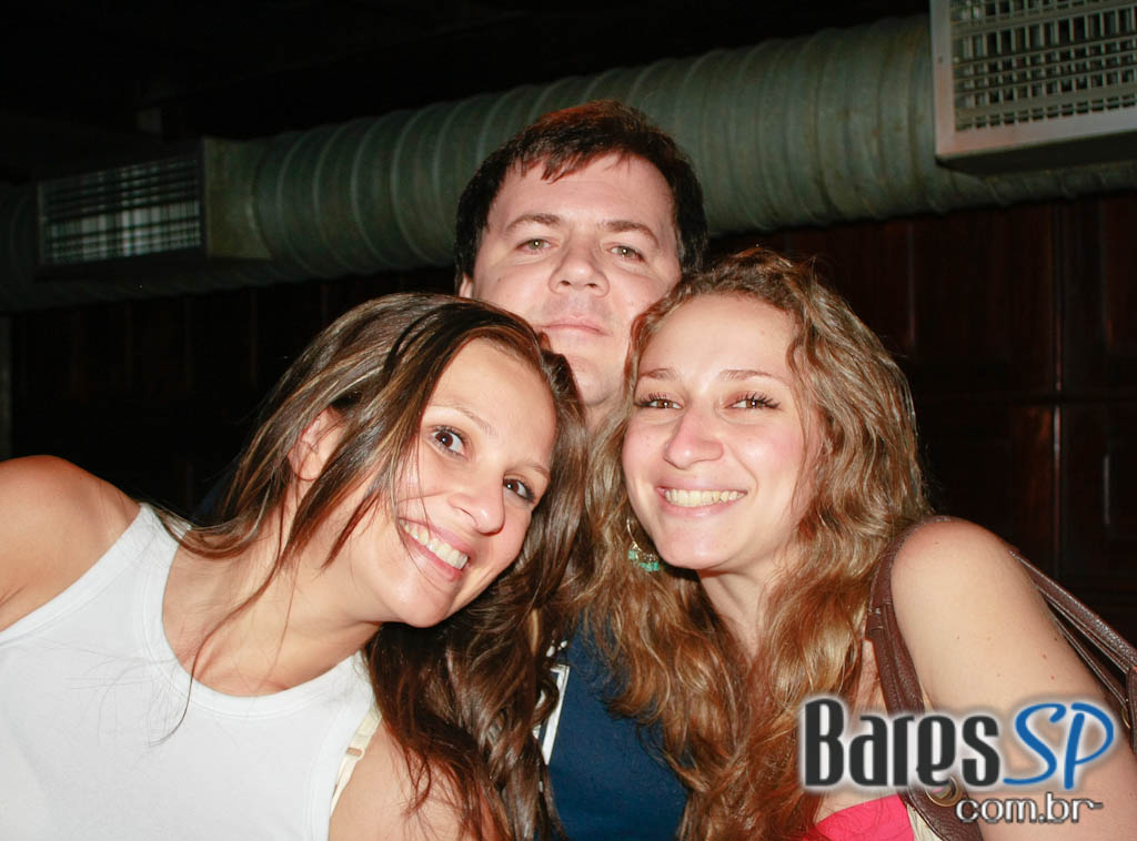 Banda Almanak se apresenta no Café Piu Piu, na Bela Vista Banda Almanak se apresenta no Café Piu Piu, na Bela Vista