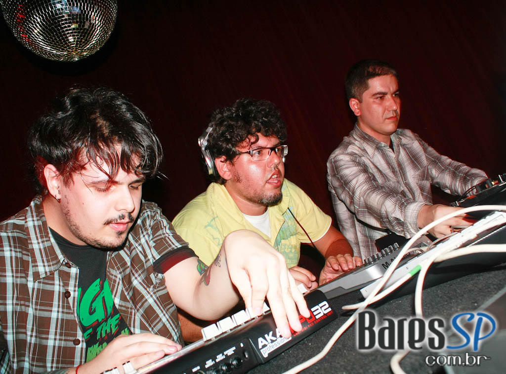 'It's Alive vs Tranqueira Baixaria' no Vegas, na Augusta 'It's Alive vs Tranqueira Baixaria' no Vegas, na Augusta