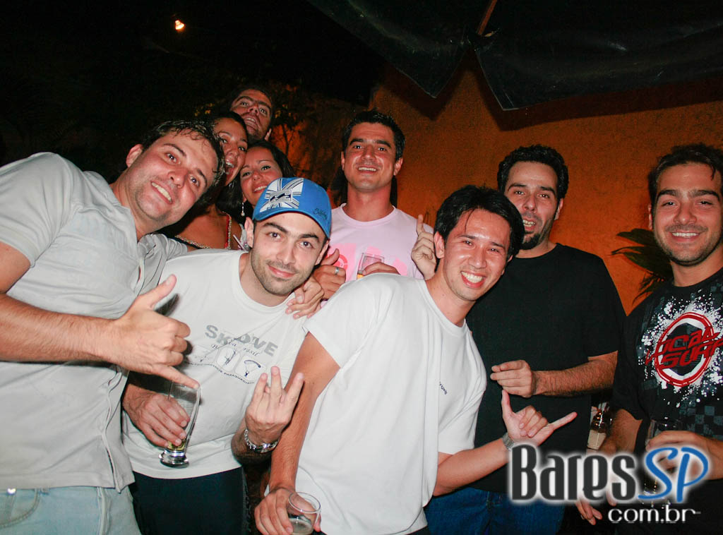 Voz e Violão no Casa do Espeto - Moema Voz e Violão no Casa do Espeto - Moema