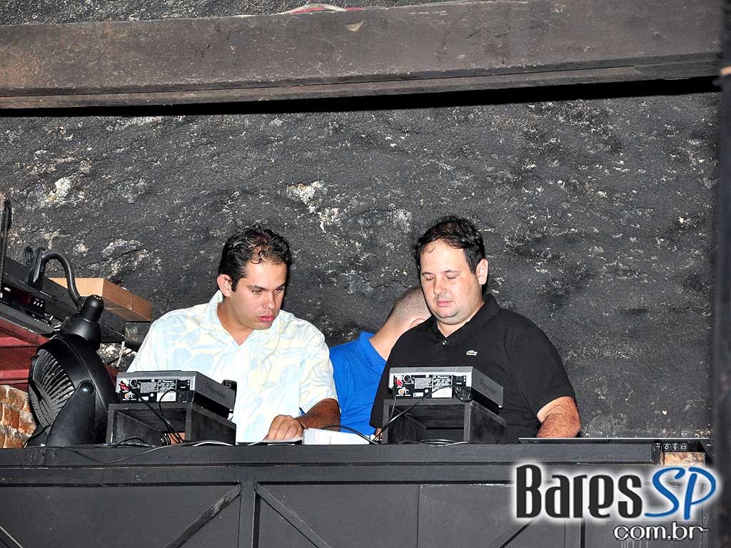 'Facul Night' no Show Bar Lounge 'Facul Night' no Show Bar Lounge