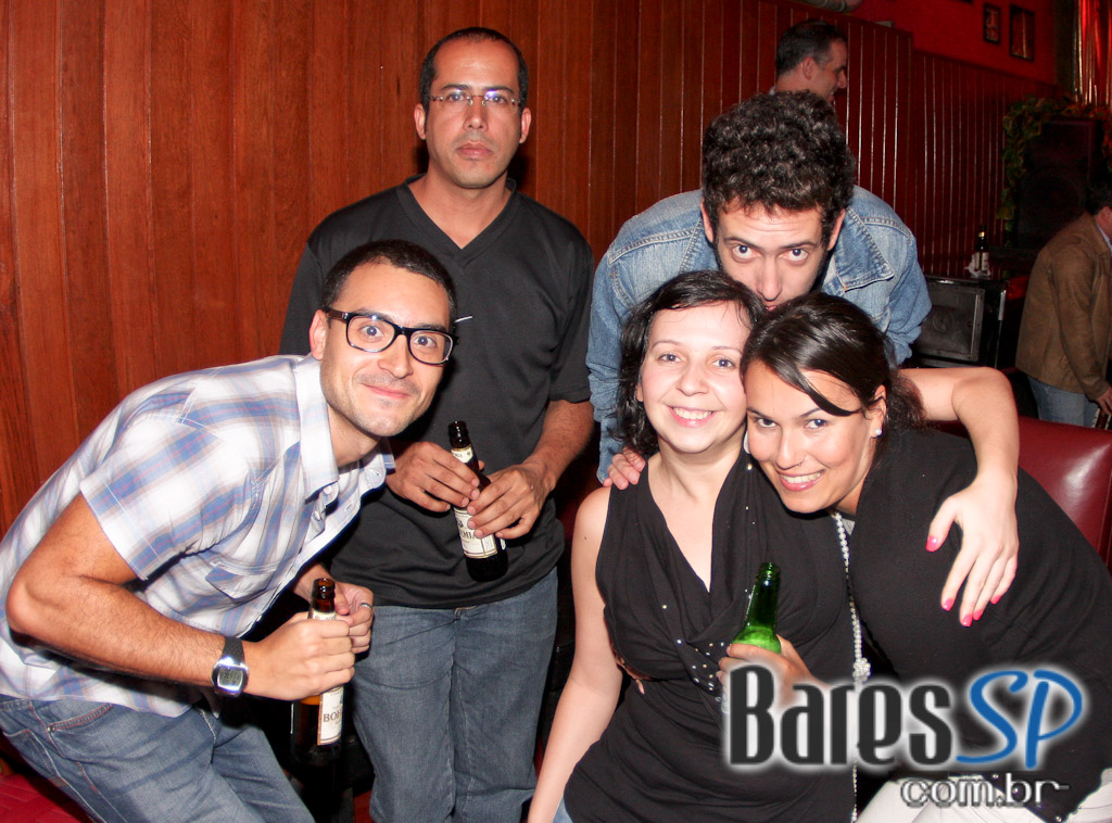 'Baile Veneno' no Astronete, centro de São Paulo 'Baile Veneno' no Astronete, centro de São Paulo