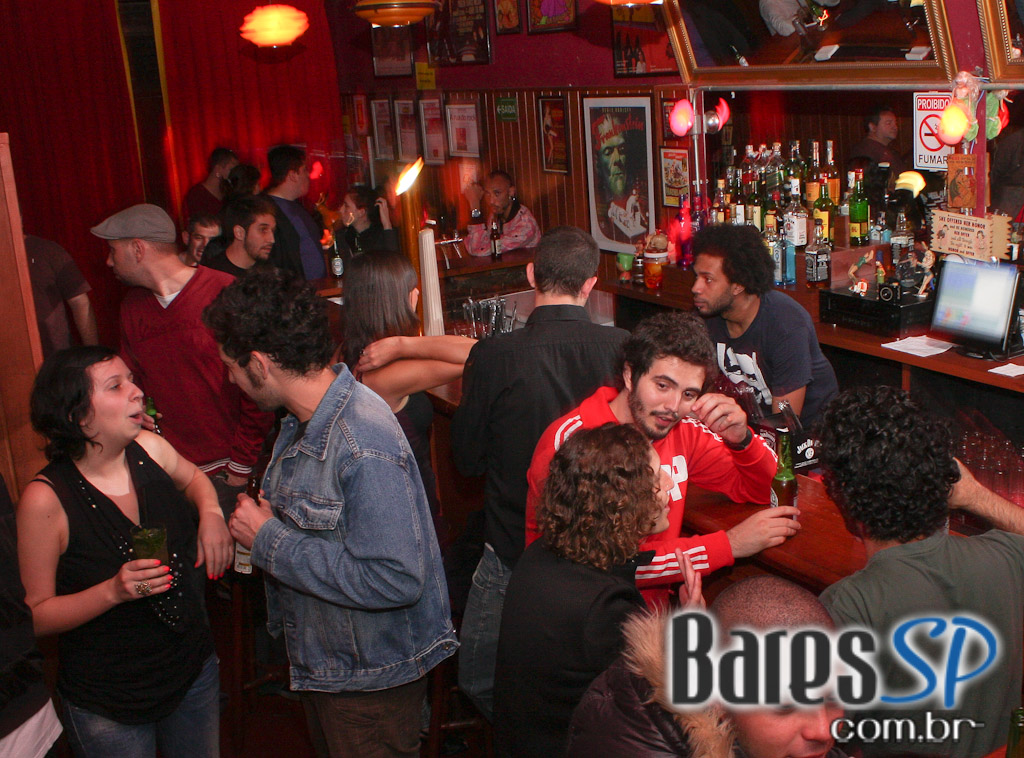 'Baile Veneno' no Astronete, centro de São Paulo 'Baile Veneno' no Astronete, centro de São Paulo