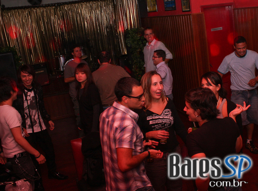 'Baile Veneno' no Astronete, centro de São Paulo 'Baile Veneno' no Astronete, centro de São Paulo