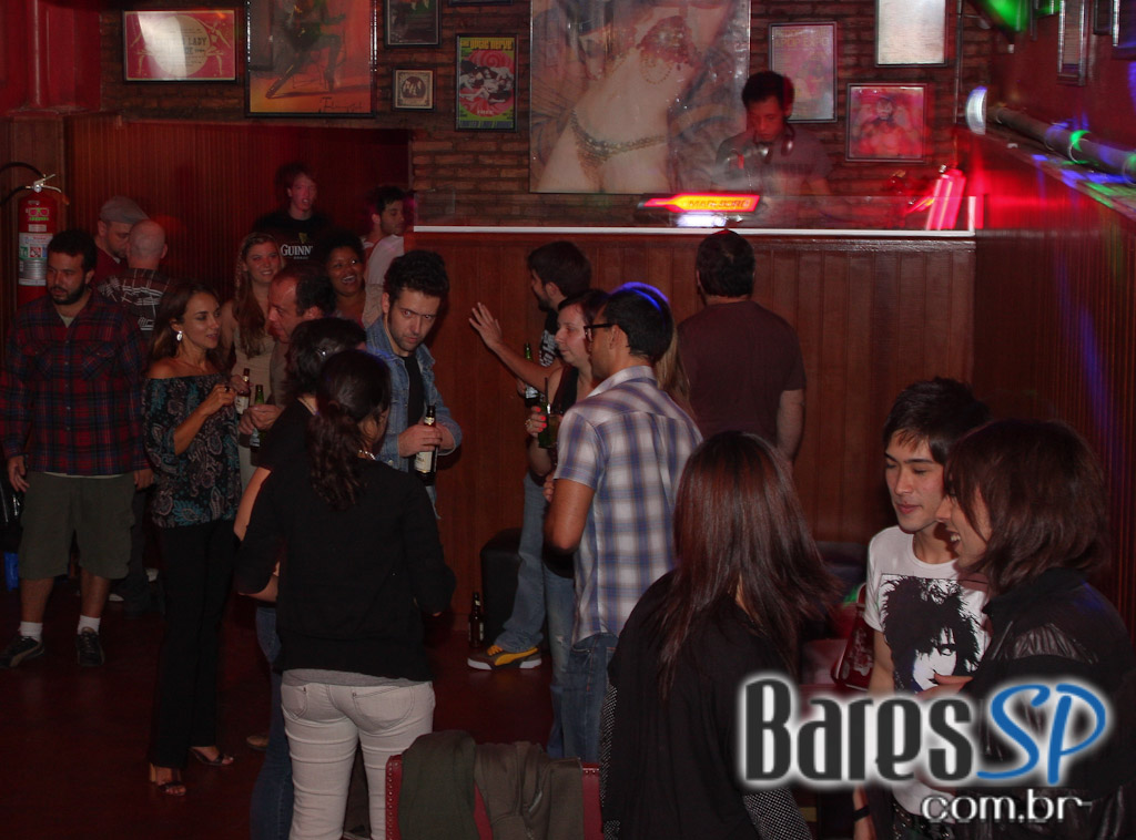 'Baile Veneno' no Astronete, centro de São Paulo 'Baile Veneno' no Astronete, centro de São Paulo