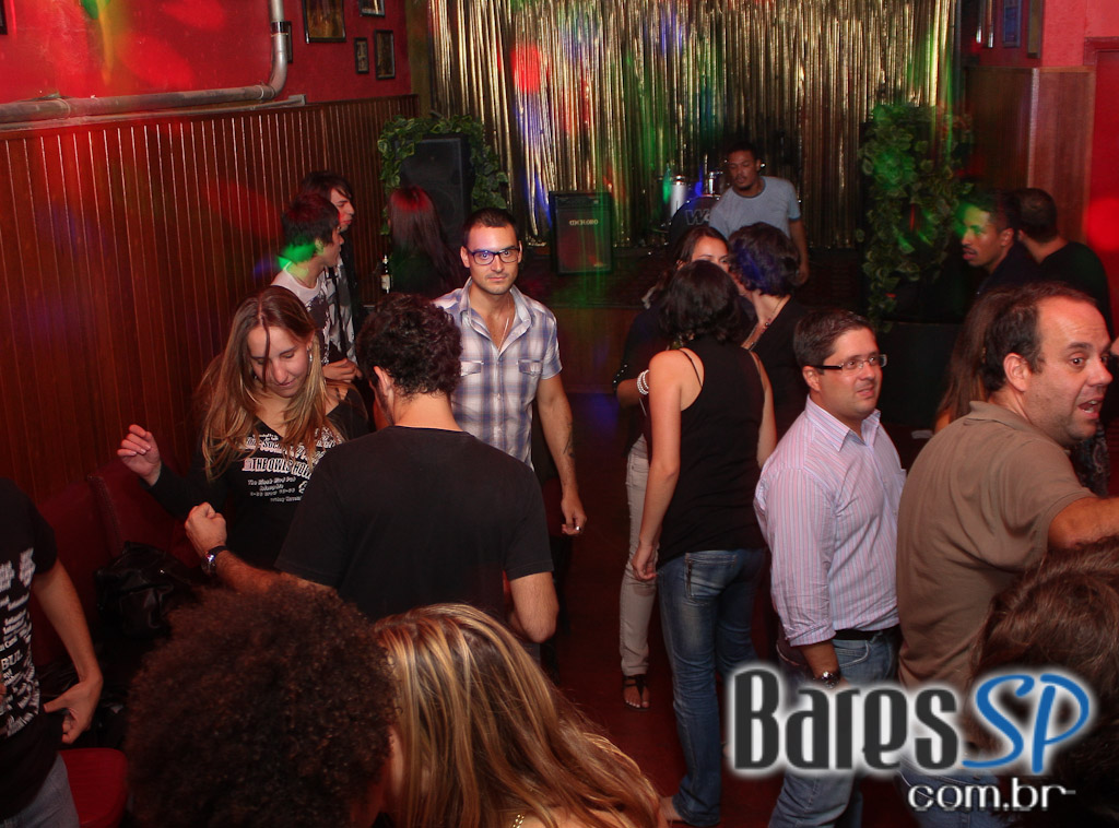 'Baile Veneno' no Astronete, centro de São Paulo 'Baile Veneno' no Astronete, centro de São Paulo