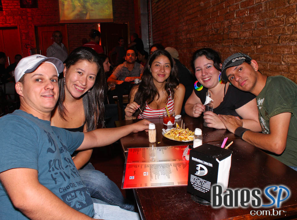 Banda Capitão no Café Aurora Banda Capitão no Café Aurora