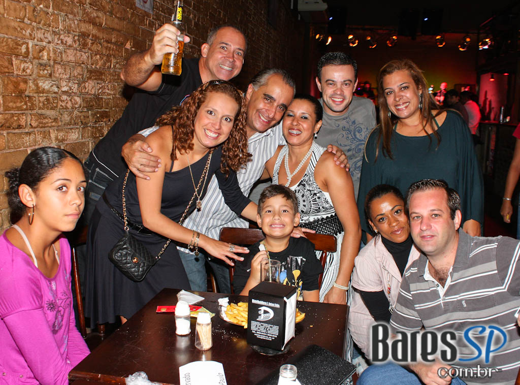 Banda Capitão no Café Aurora Banda Capitão no Café Aurora