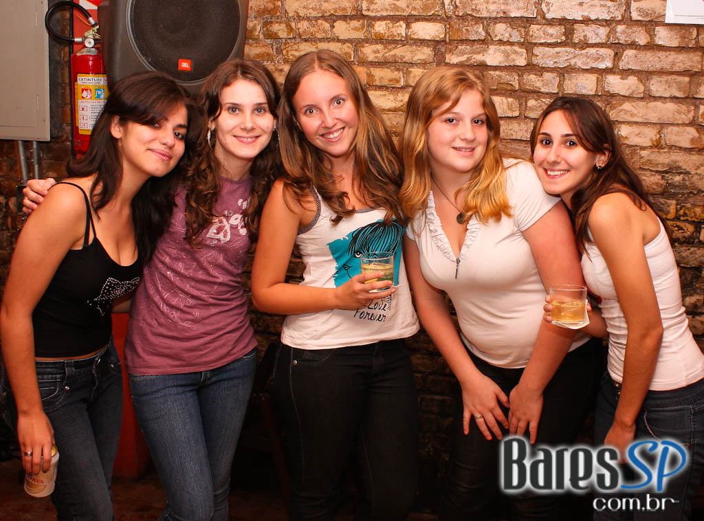 Banda Capitão no Café Aurora Banda Capitão no Café Aurora