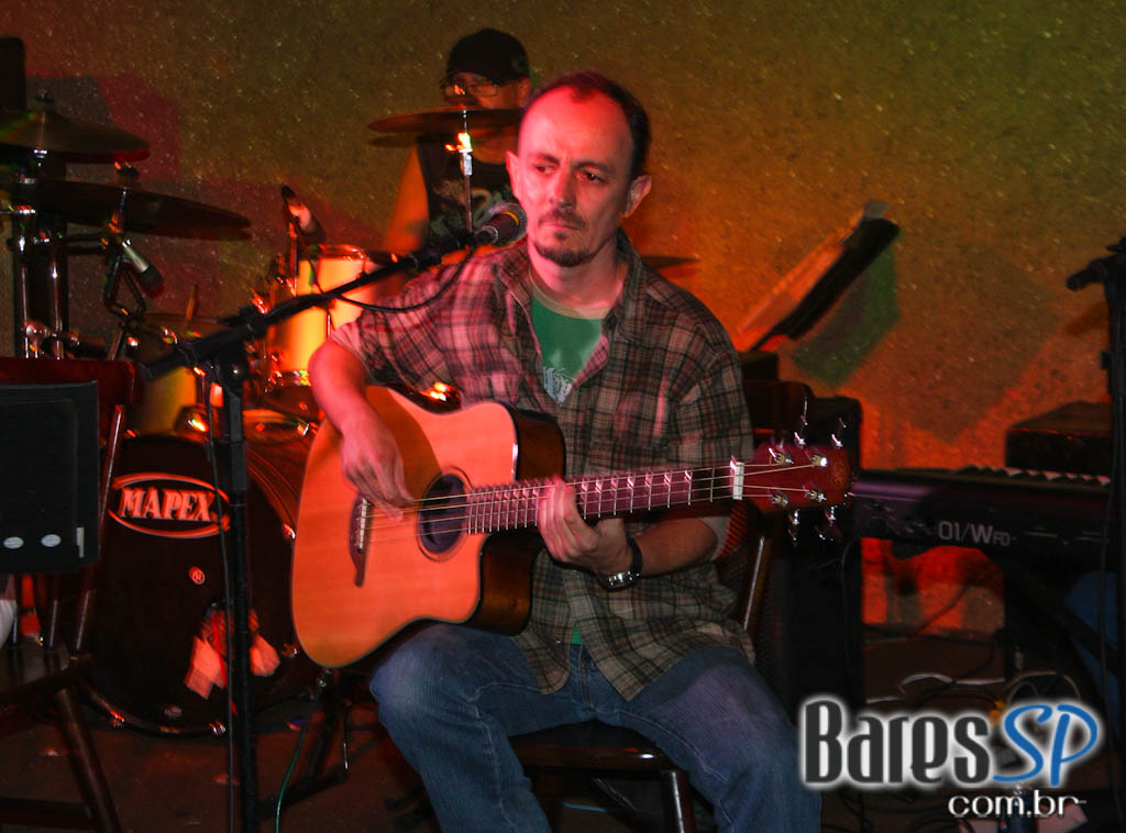 Banda Capitão no Café Aurora Banda Capitão no Café Aurora