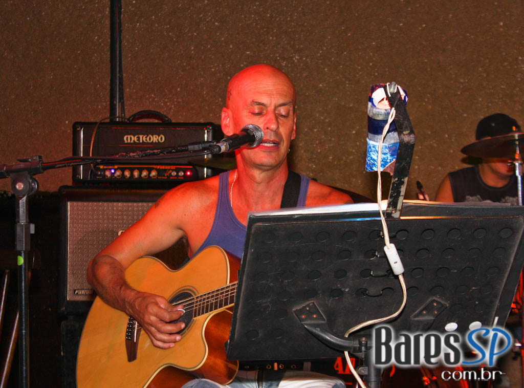 Banda Capitão no Café Aurora Banda Capitão no Café Aurora