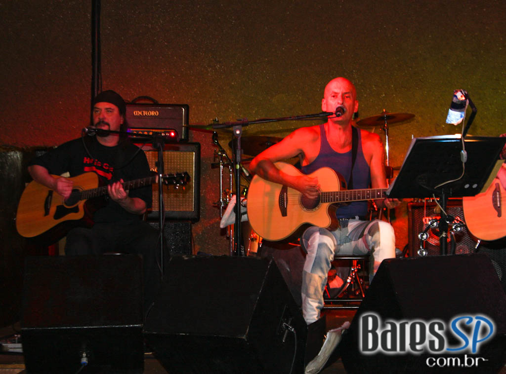 Banda Capitão no Café Aurora Banda Capitão no Café Aurora