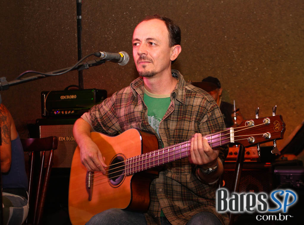 Banda Capitão no Café Aurora Banda Capitão no Café Aurora