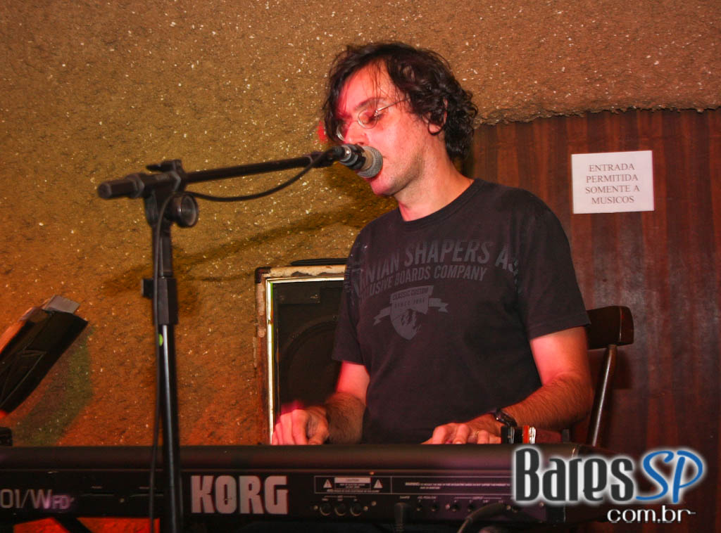 Banda Capitão no Café Aurora Banda Capitão no Café Aurora