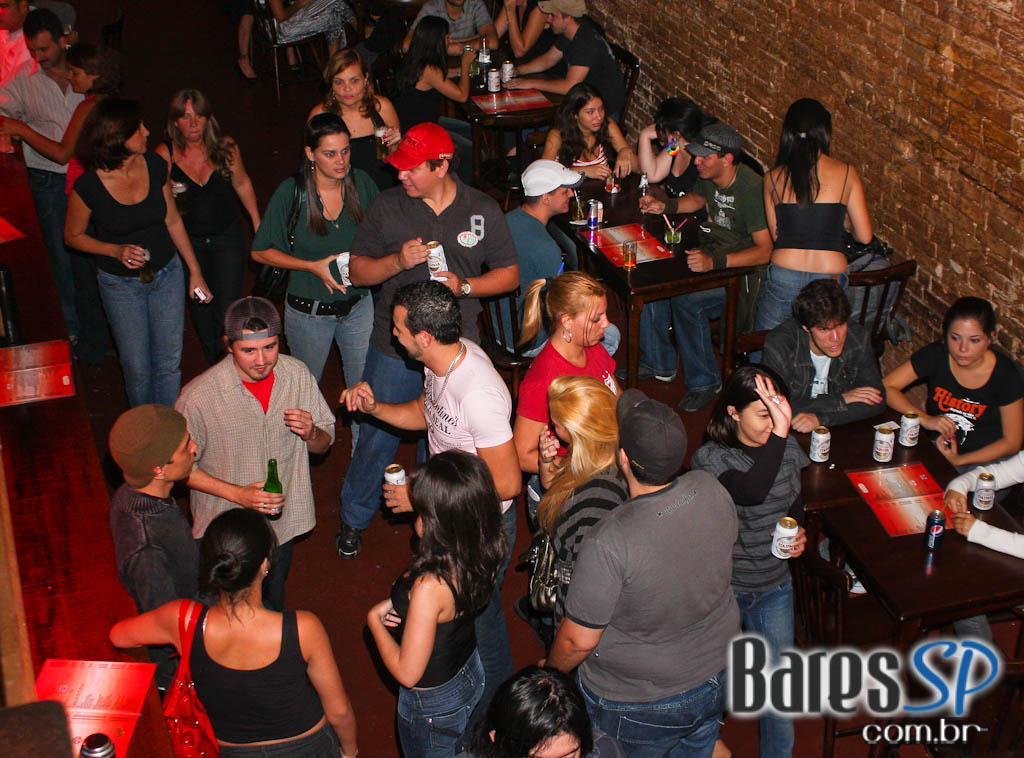 Banda Capitão no Café Aurora Banda Capitão no Café Aurora