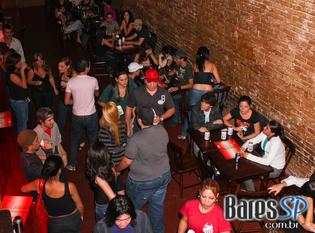 Banda Capitão no Café Aurora Banda Capitão no Café Aurora