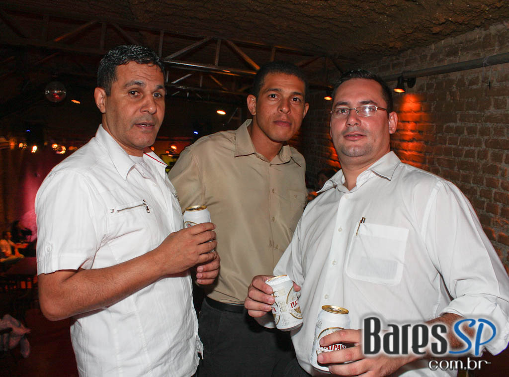 Banda Capitão no Café Aurora Banda Capitão no Café Aurora