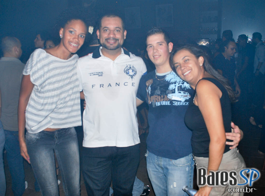 Pop Latino e Salsa no Buena Vista Club Pop Latino e Salsa no Buena Vista Club