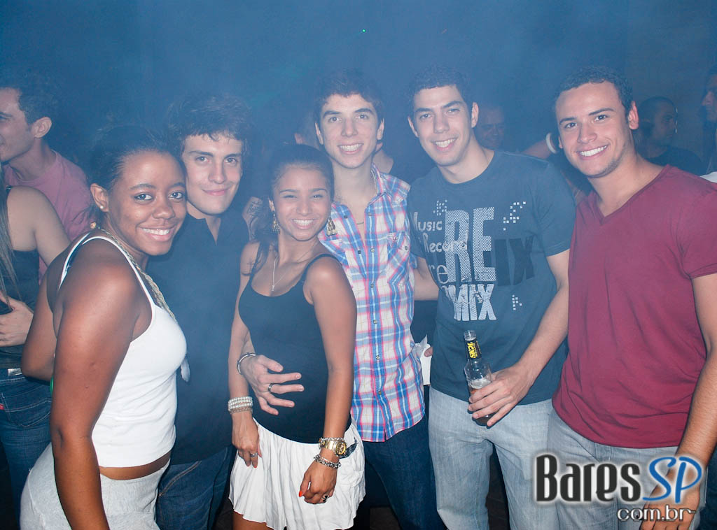 Pop Latino e Salsa no Buena Vista Club Pop Latino e Salsa no Buena Vista Club