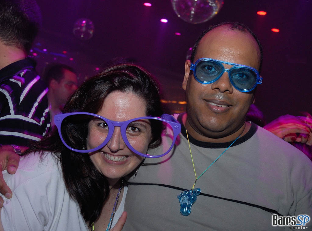 Noite da Paçoca Quem comer a maior quantidade de paçoca na noite vai ganhar um combo de Red Label + 6 RedBull, vai encarar??? Noite da Paçoca Quem comer a maior quantidade de paçoca na noite vai ganhar um combo de Red Label + 6 RedBull, vai encarar???