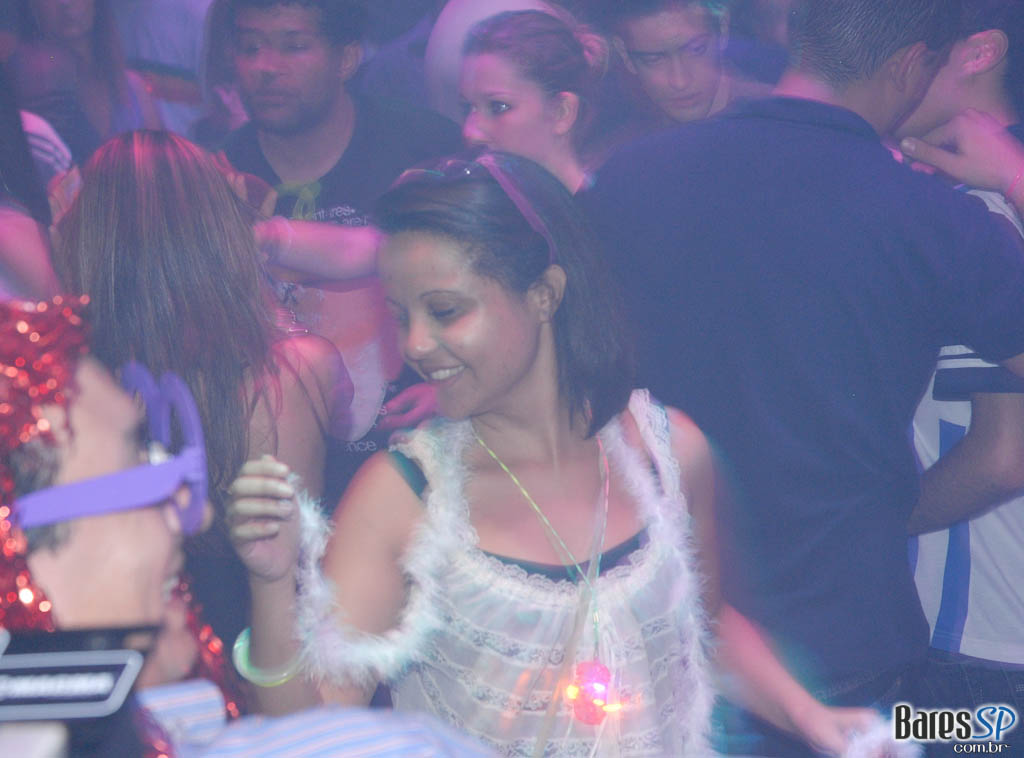 Noite da Paçoca Quem comer a maior quantidade de paçoca na noite vai ganhar um combo de Red Label + 6 RedBull, vai encarar??? Noite da Paçoca Quem comer a maior quantidade de paçoca na noite vai ganhar um combo de Red Label + 6 RedBull, vai encarar???