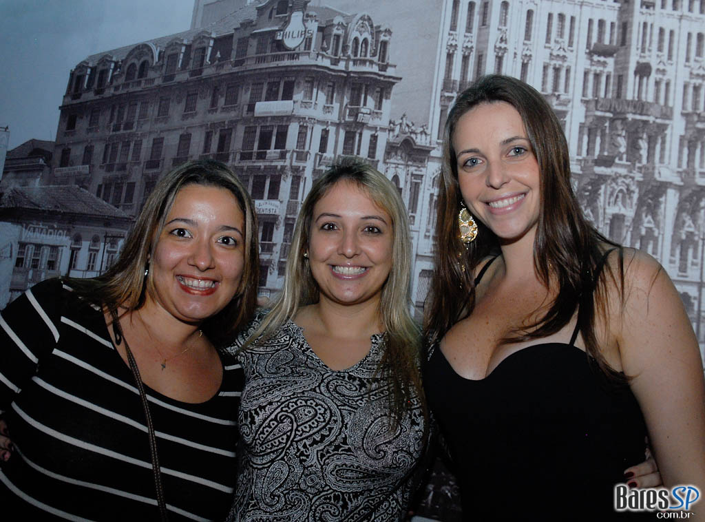 Noite da Paçoca Quem comer a maior quantidade de paçoca na noite vai ganhar um combo de Red Label + 6 RedBull, vai encarar??? Noite da Paçoca Quem comer a maior quantidade de paçoca na noite vai ganhar um combo de Red Label + 6 RedBull, vai encarar???