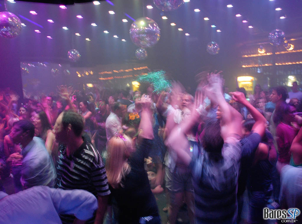 Noite da Paçoca Quem comer a maior quantidade de paçoca na noite vai ganhar um combo de Red Label + 6 RedBull, vai encarar??? Noite da Paçoca Quem comer a maior quantidade de paçoca na noite vai ganhar um combo de Red Label + 6 RedBull, vai encarar???