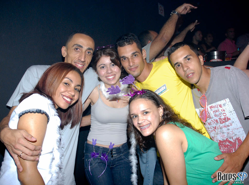 Noite da Paçoca Quem comer a maior quantidade de paçoca na noite vai ganhar um combo de Red Label + 6 RedBull, vai encarar??? Noite da Paçoca Quem comer a maior quantidade de paçoca na noite vai ganhar um combo de Red Label + 6 RedBull, vai encarar???