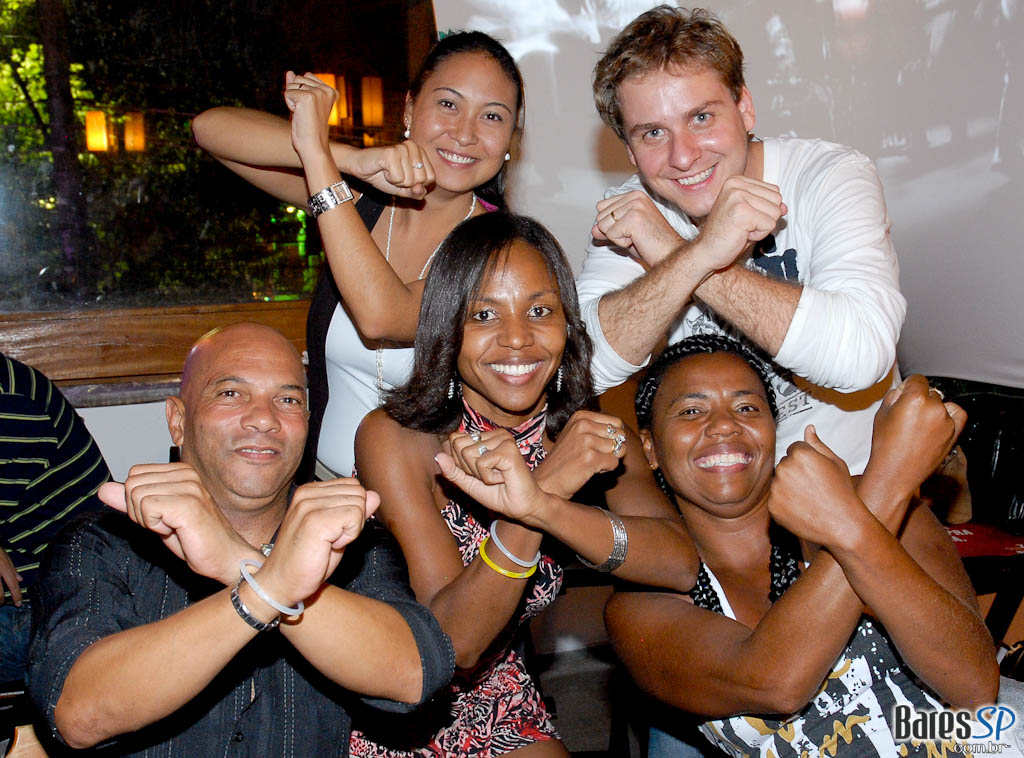 Noite da Paçoca Quem comer a maior quantidade de paçoca na noite vai ganhar um combo de Red Label + 6 RedBull, vai encarar??? Noite da Paçoca Quem comer a maior quantidade de paçoca na noite vai ganhar um combo de Red Label + 6 RedBull, vai encarar???