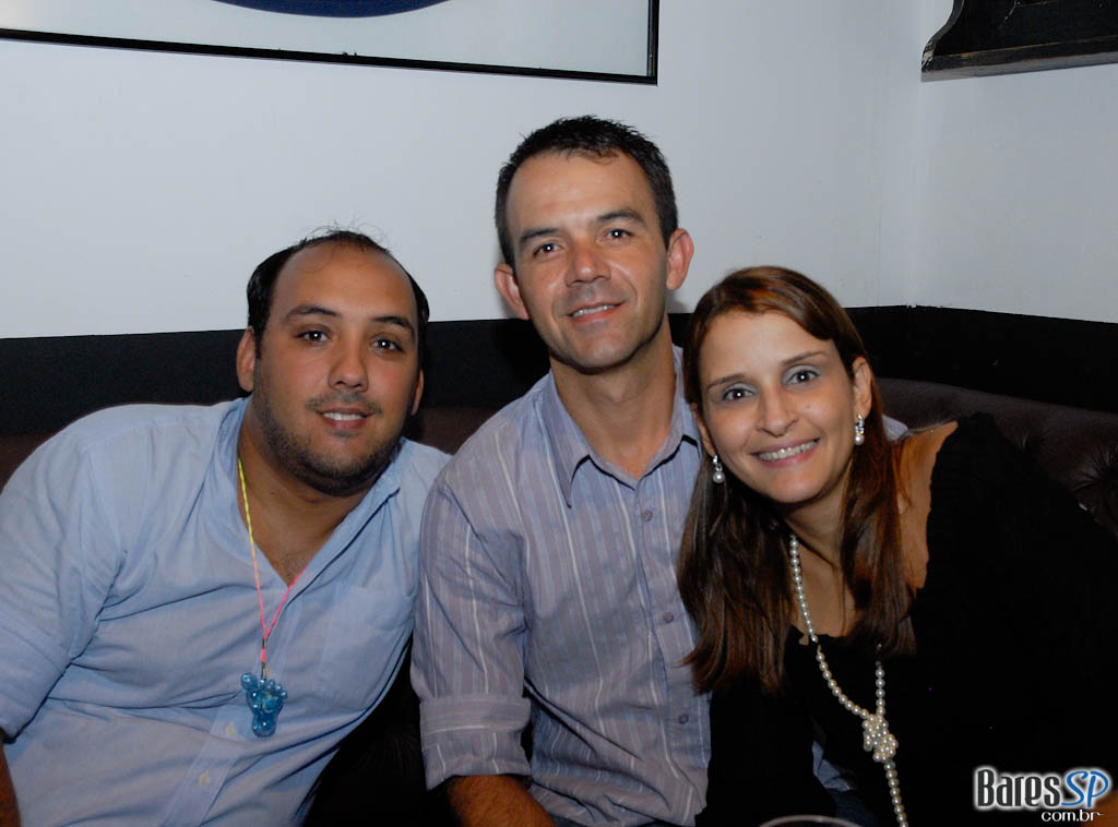 Noite da Paçoca Quem comer a maior quantidade de paçoca na noite vai ganhar um combo de Red Label + 6 RedBull, vai encarar??? Noite da Paçoca Quem comer a maior quantidade de paçoca na noite vai ganhar um combo de Red Label + 6 RedBull, vai encarar???