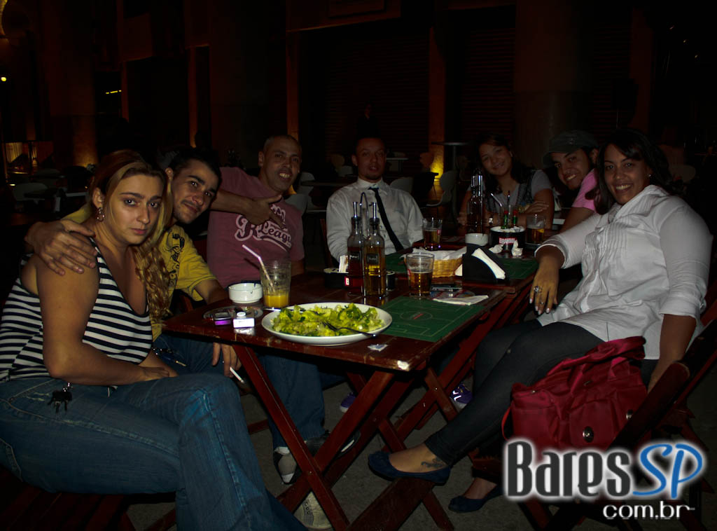 Grupo MBM no Bar O Torcedor, no Estádio do Pacaembu Grupo MBM no Bar O Torcedor, no Estádio do Pacaembu