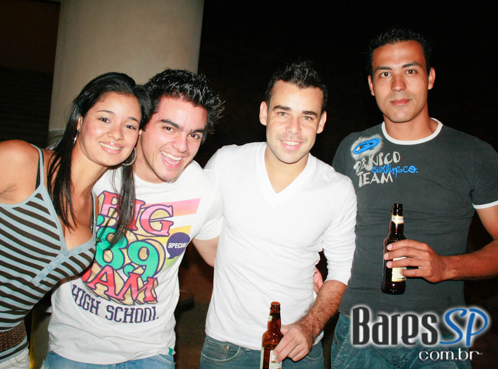 Grupo MBM no Bar O Torcedor, no Estádio do Pacaembu Grupo MBM no Bar O Torcedor, no Estádio do Pacaembu