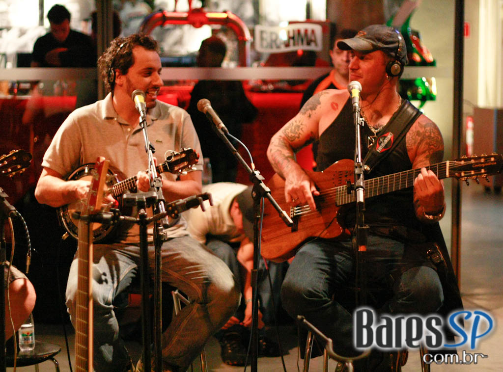 Grupo MBM no Bar O Torcedor, no Estádio do Pacaembu Grupo MBM no Bar O Torcedor, no Estádio do Pacaembu