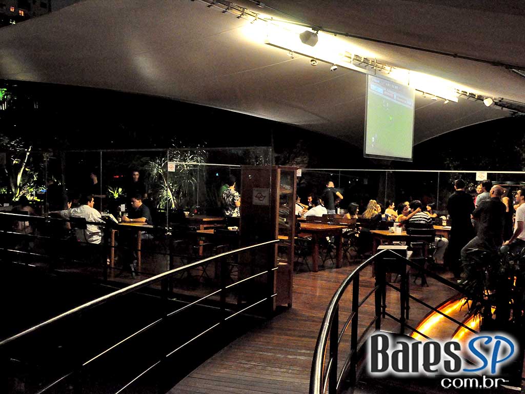 Drake's Bar promove degustação de cervejas com preços promocionais Drake's Bar promove degustação de cervejas com preços promocionais