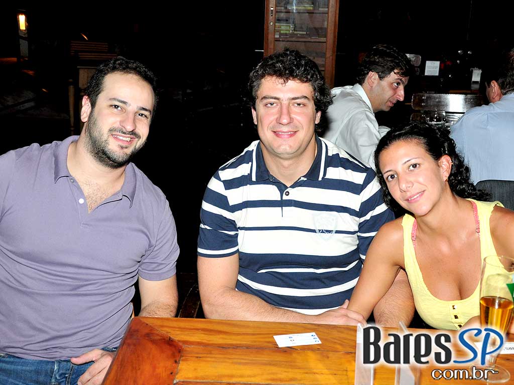 Drake's Bar promove degustação de cervejas com preços promocionais Drake's Bar promove degustação de cervejas com preços promocionais