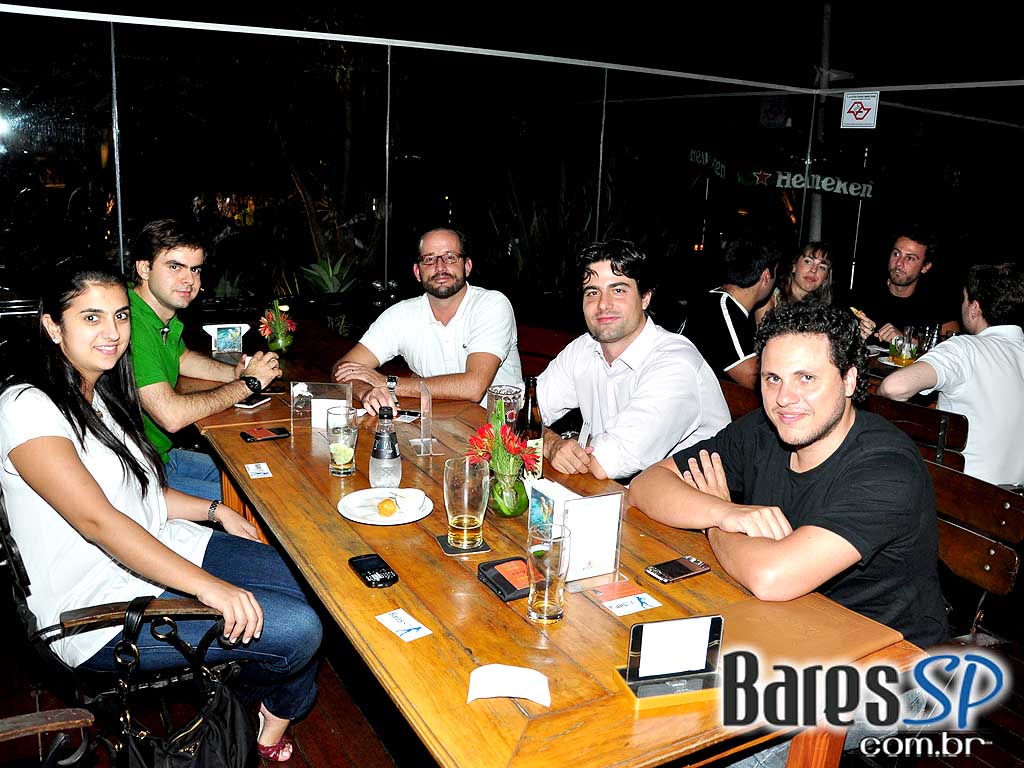 Drake's Bar promove degustação de cervejas com preços promocionais Drake's Bar promove degustação de cervejas com preços promocionais