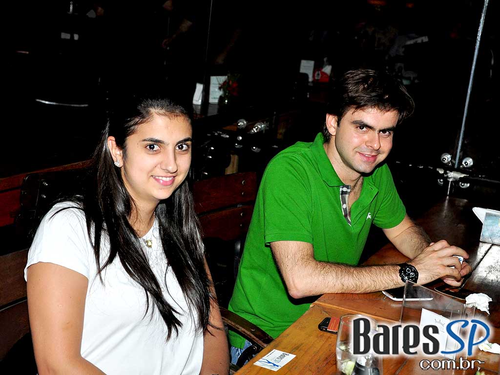 Drake's Bar promove degustação de cervejas com preços promocionais Drake's Bar promove degustação de cervejas com preços promocionais