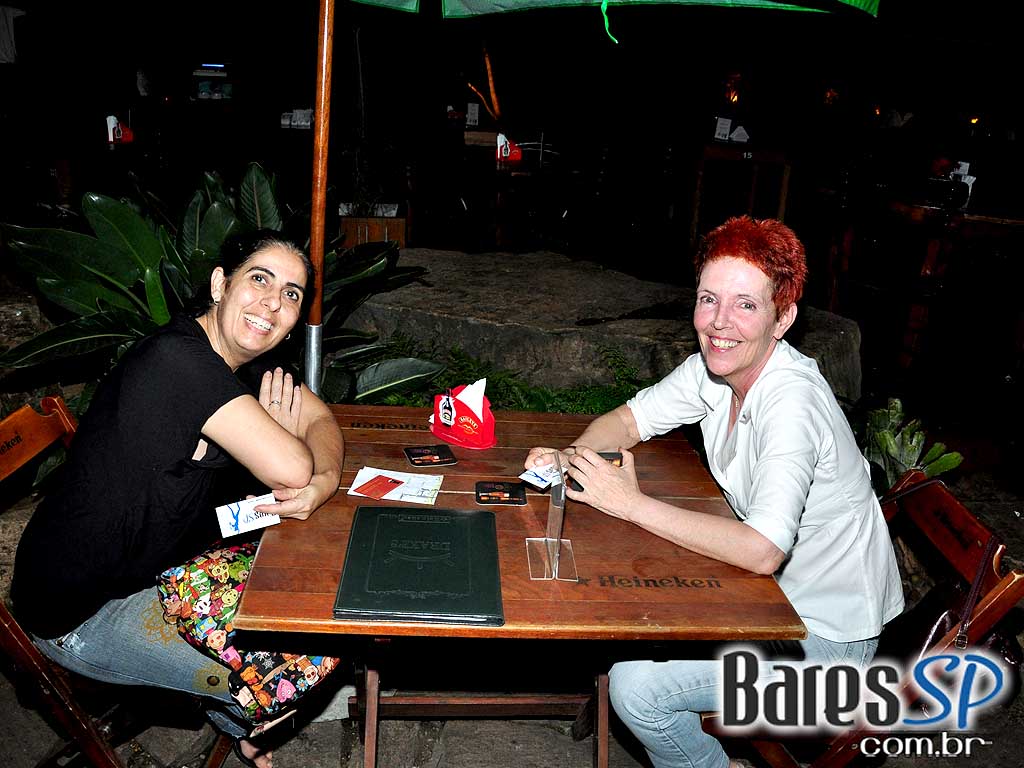 Drake's Bar promove degustação de cervejas com preços promocionais Drake's Bar promove degustação de cervejas com preços promocionais